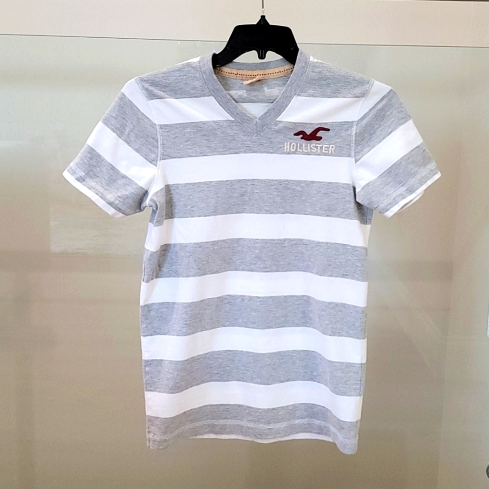 Hollister boy's t-shirt.  Size XL
